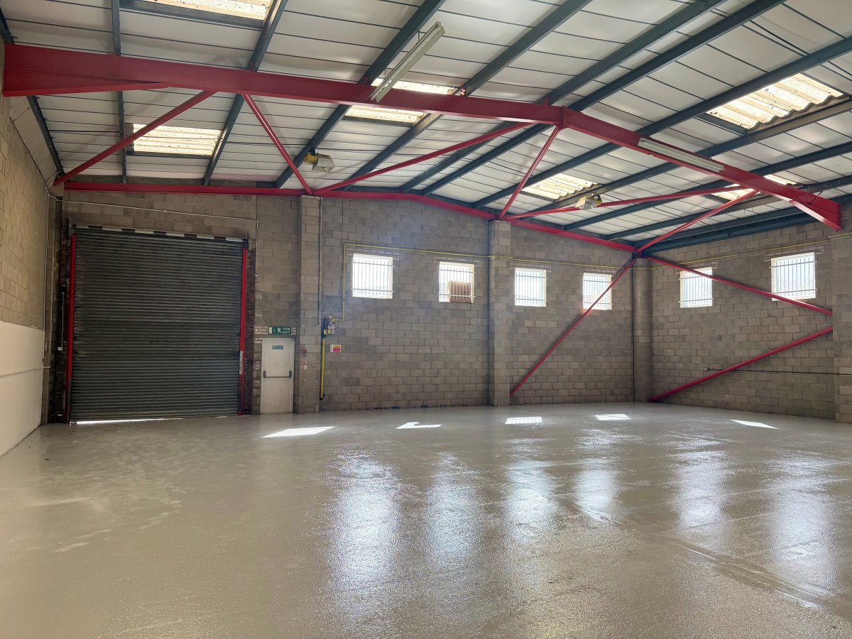 Industrial Unit in Burgess Hill - photo 4