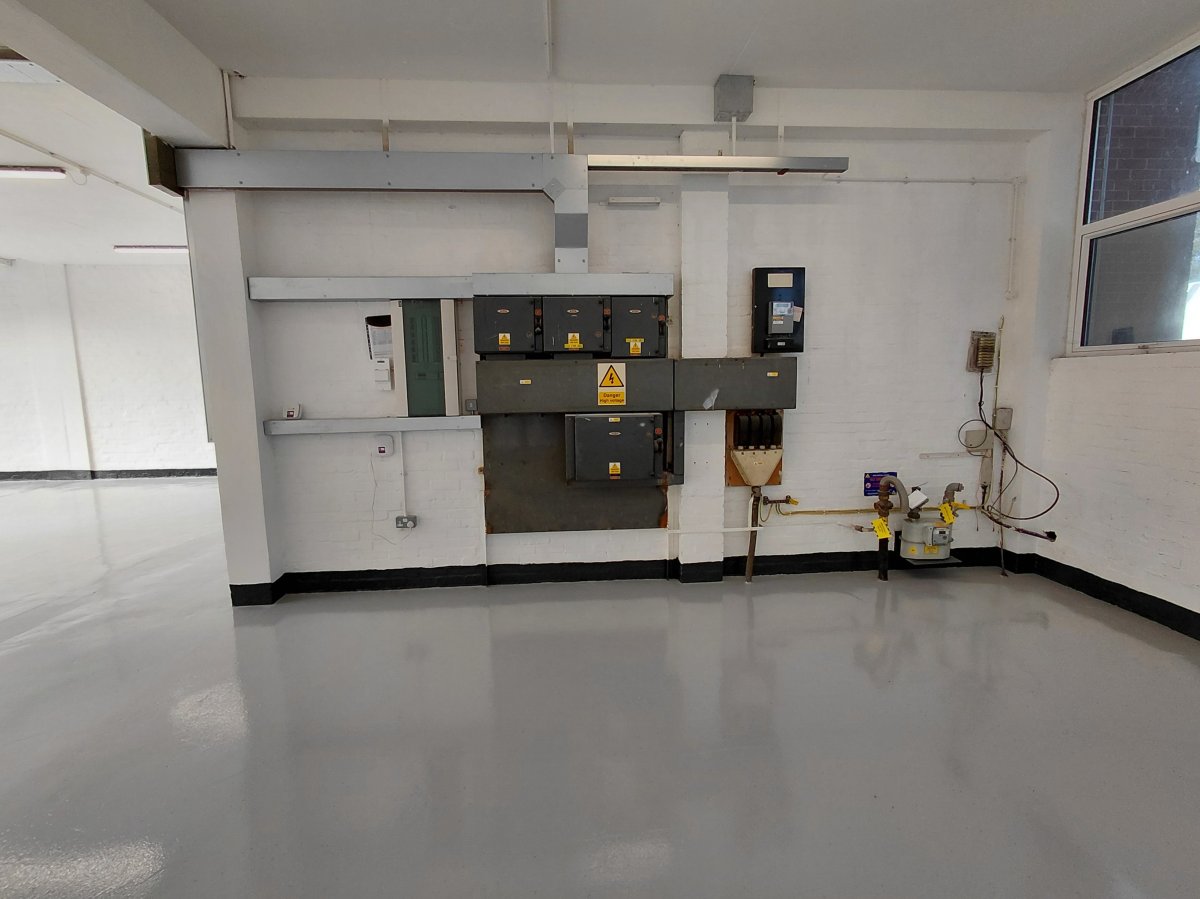 Industrial Unit in Mitcham - photo 4