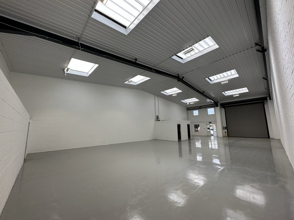 Industrial Unit in Eastbourne - photo 3