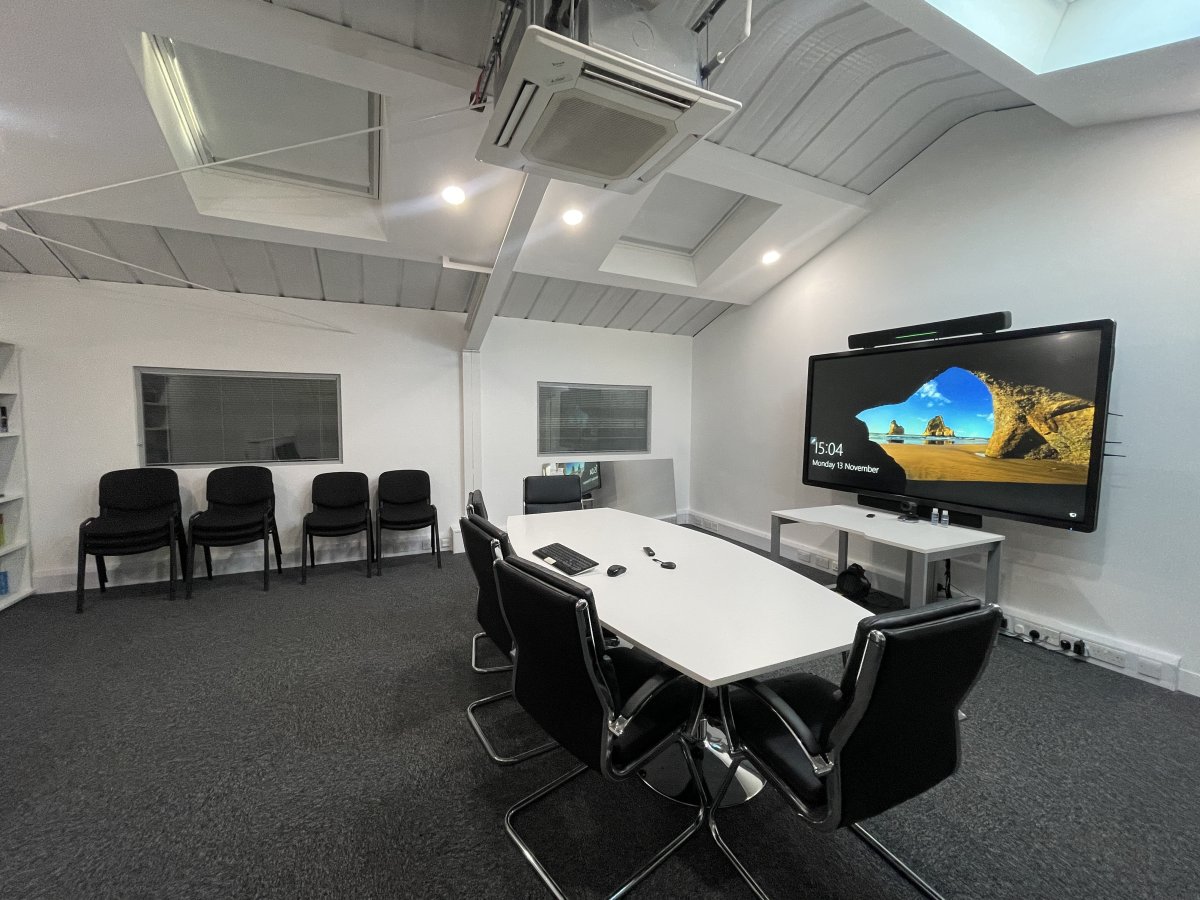 Industrial Unit in Portslade - photo 2