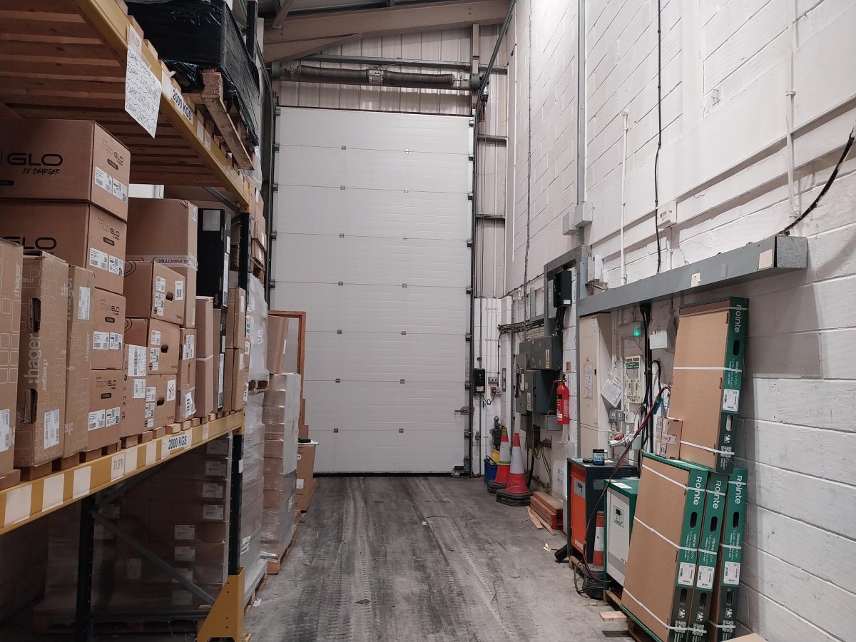Industrial Unit in Brighton - photo 3