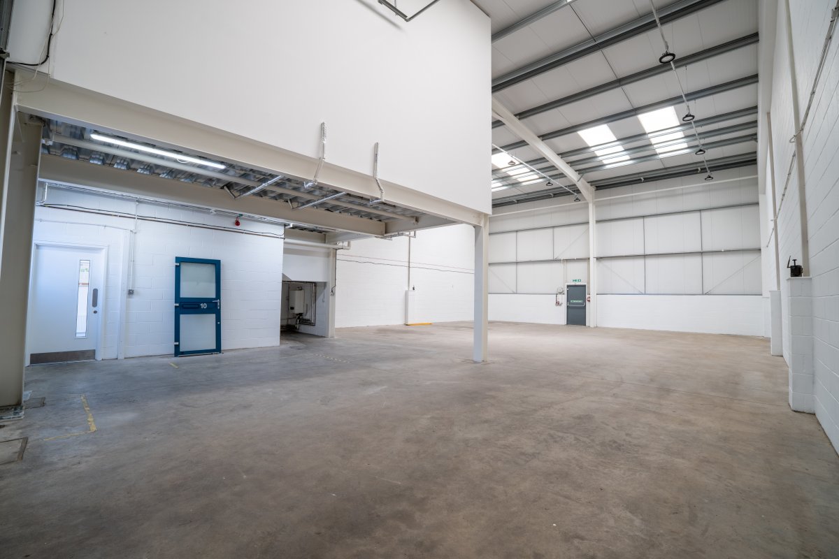 Industrial Unit in Redhill - photo 4