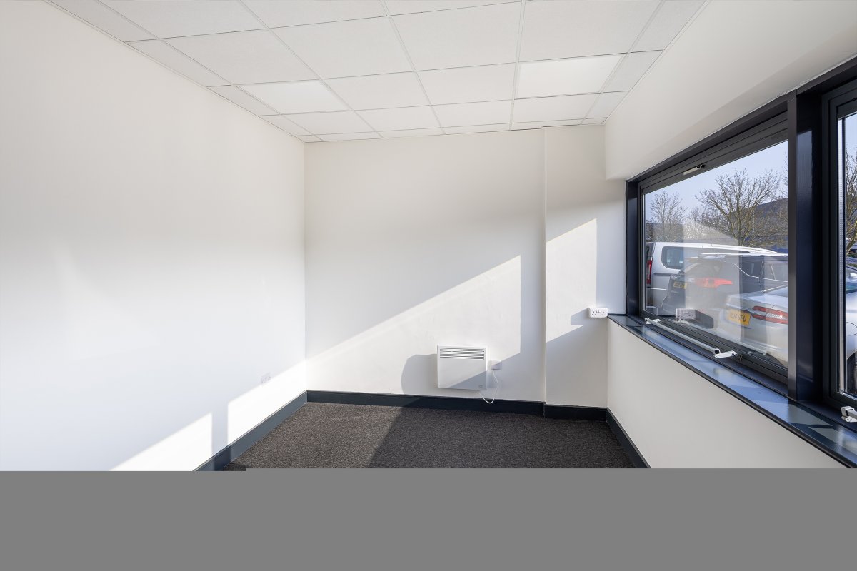Industrial Unit in Gateshead - photo 3