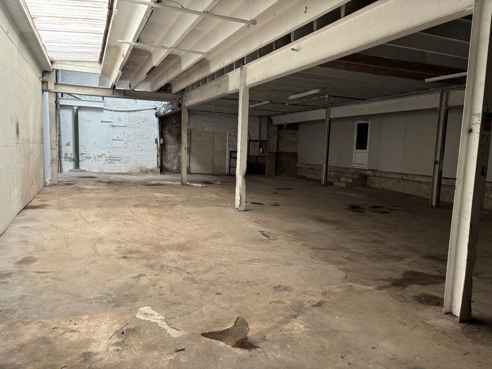 Industrial Unit in Radstock - photo 3