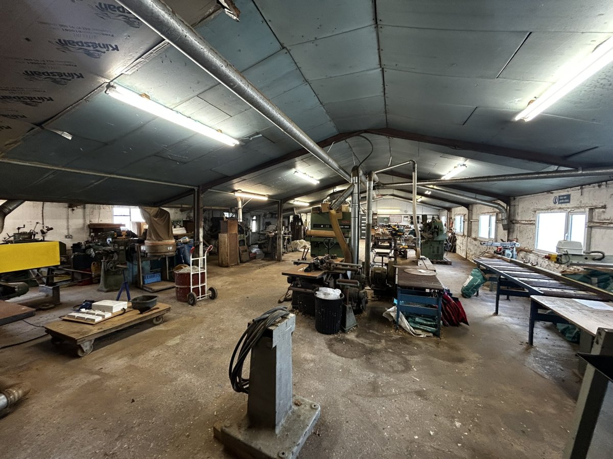 Industrial Unit in Feniton - photo 2