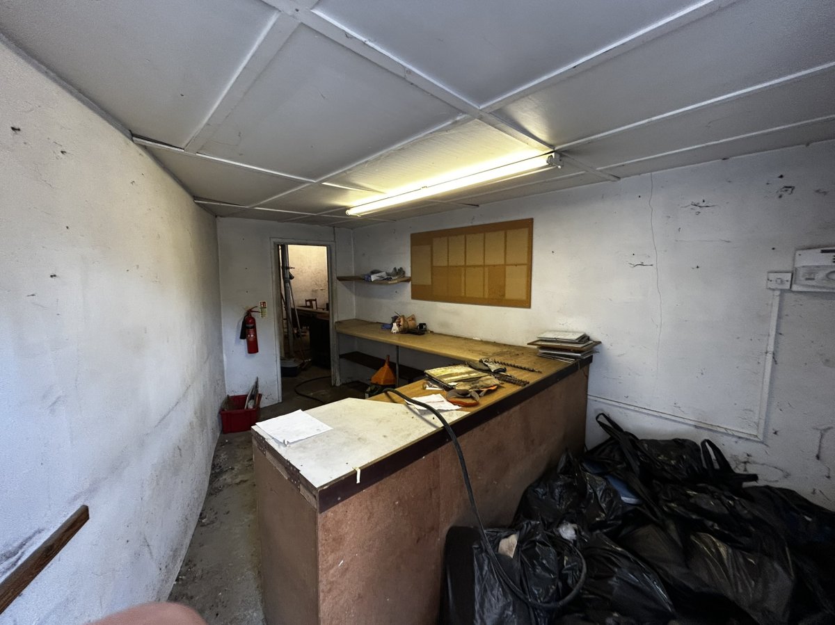 Industrial Unit in Feniton - photo 4