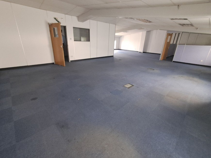 Industrial Unit in Sutton - photo 4