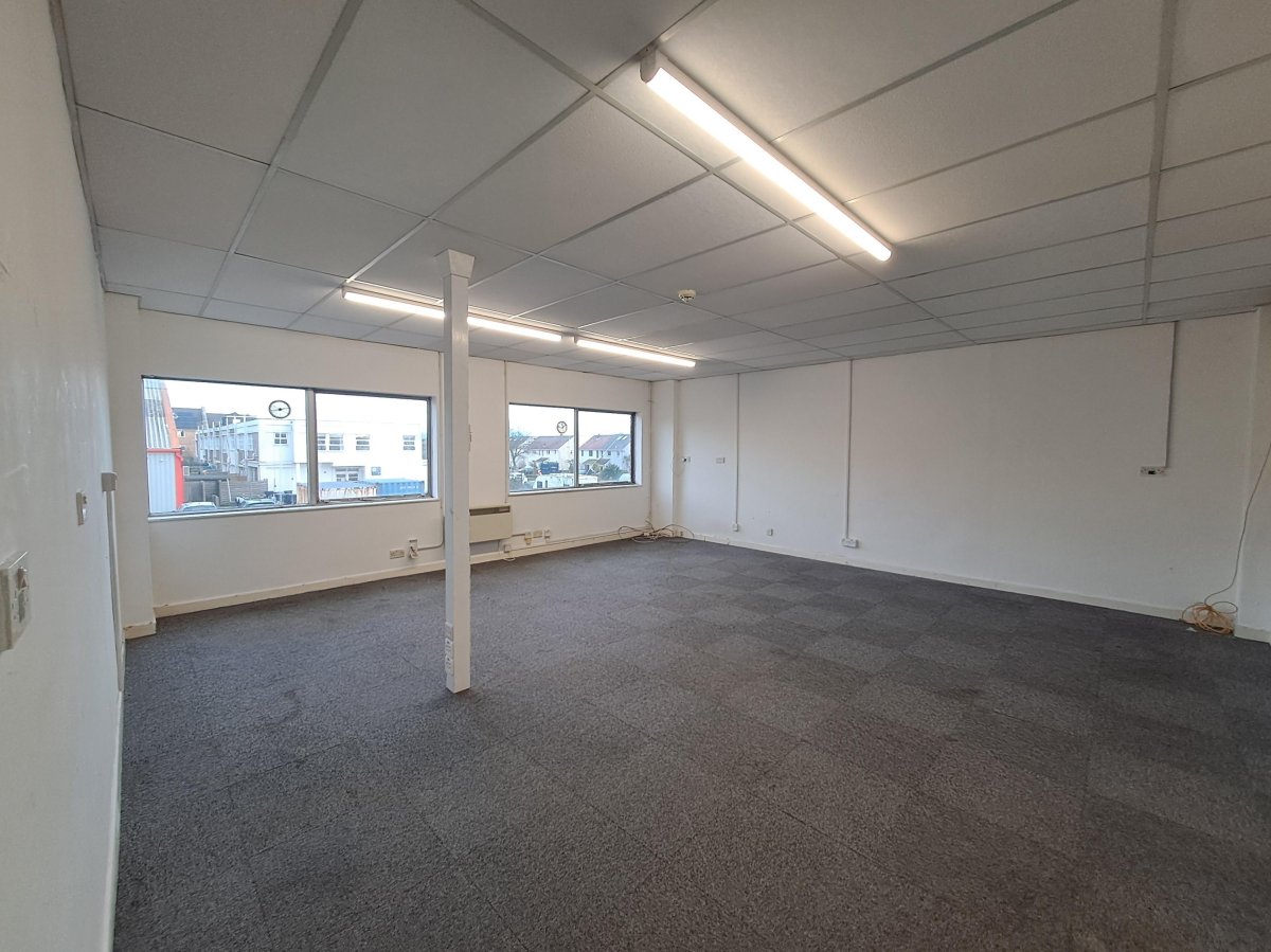 Industrial Unit in Shoreham - photo 2