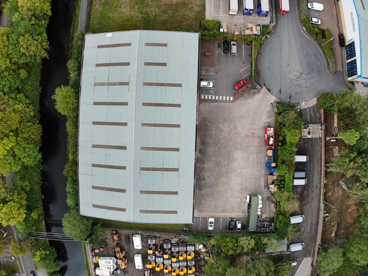 Industrial Unit in Elland - photo 2