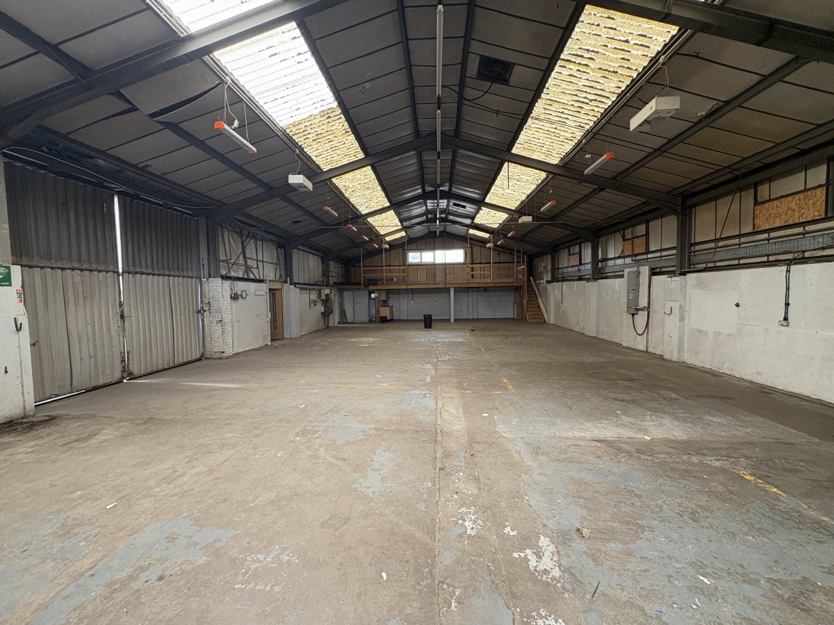 Industrial Unit in Sholing - photo 4
