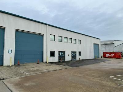 Industrial Unit in Southampton - photo 2