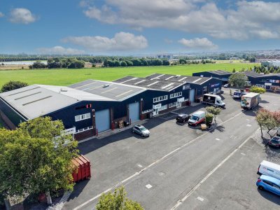 Industrial Unit in Falkirk - photo 3