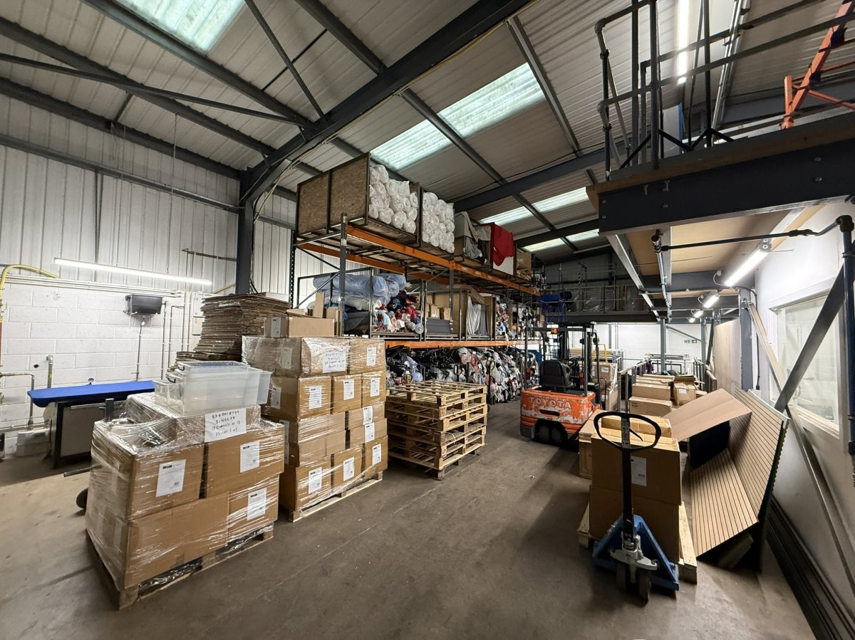 Industrial Unit in Hinckley - photo 2