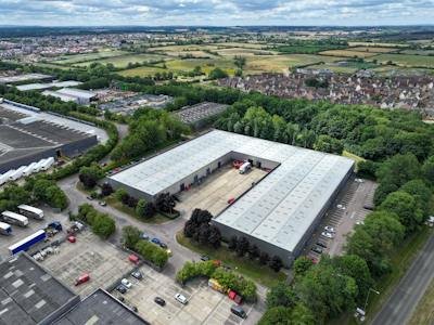 Industrial Unit in Milton Keynes - photo 3