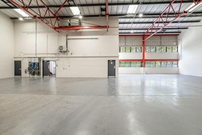 Industrial Unit in Milton Keynes - photo 4
