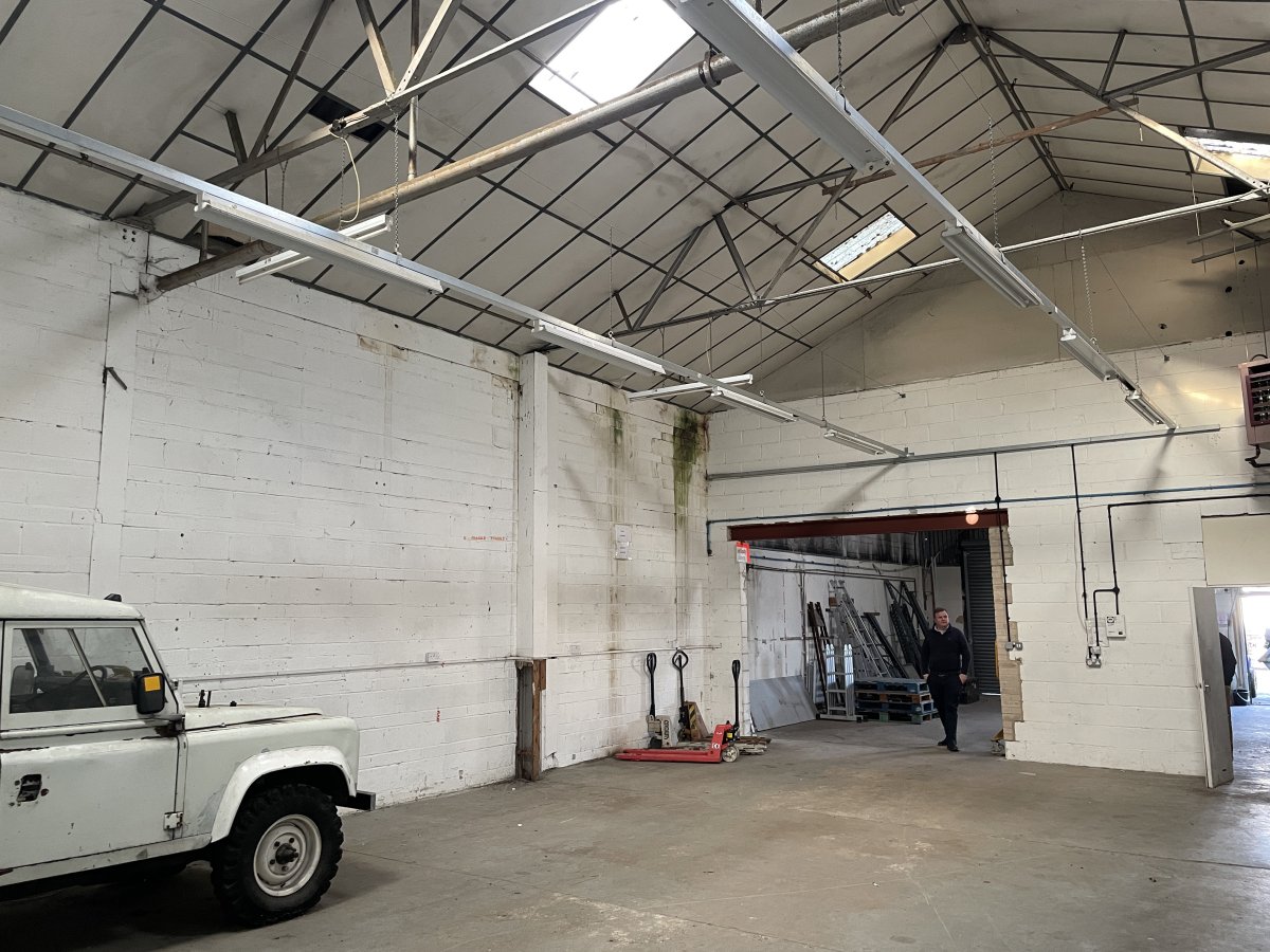Industrial Unit in Billingshurst - photo 2