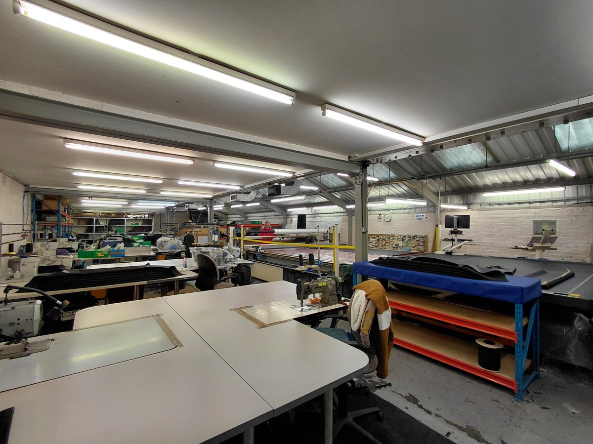 Industrial Unit in Oxted - photo 2