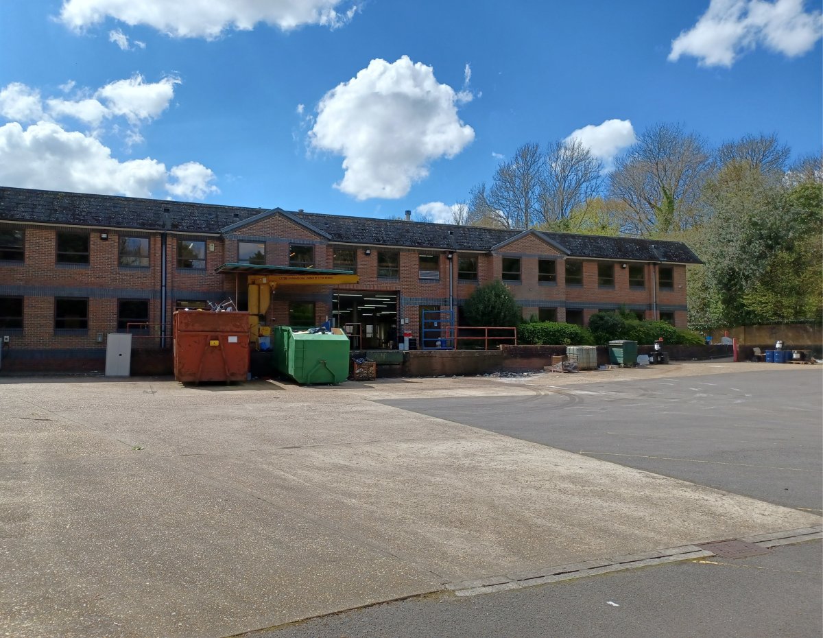 Industrial in Tadworth
