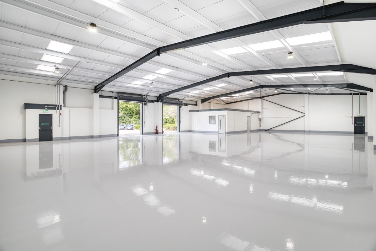 Industrial Unit in Woodford Green - photo 2
