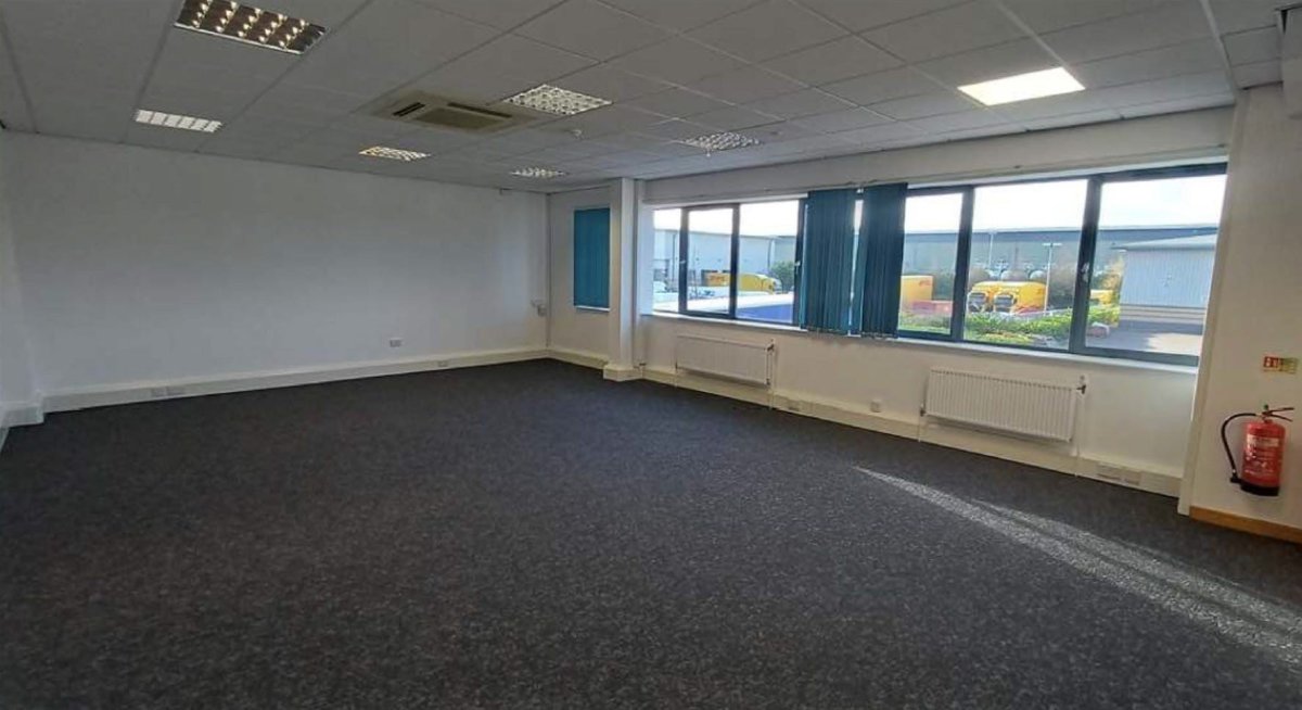 Industrial Unit in Basildon - photo 2