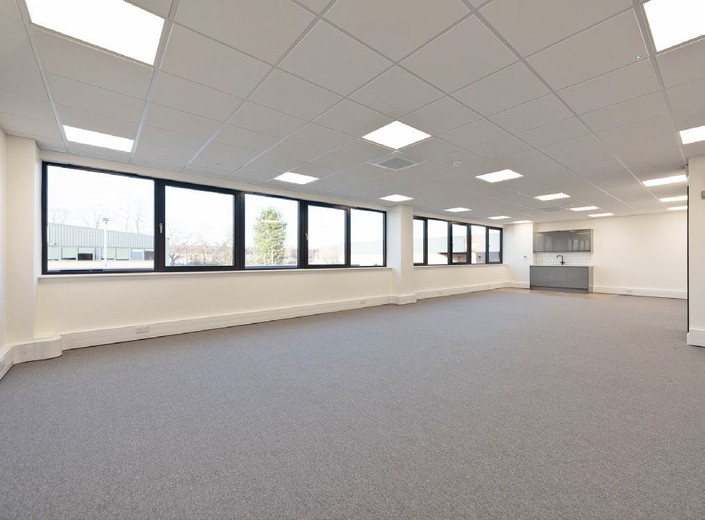 Industrial Unit in London - photo 3