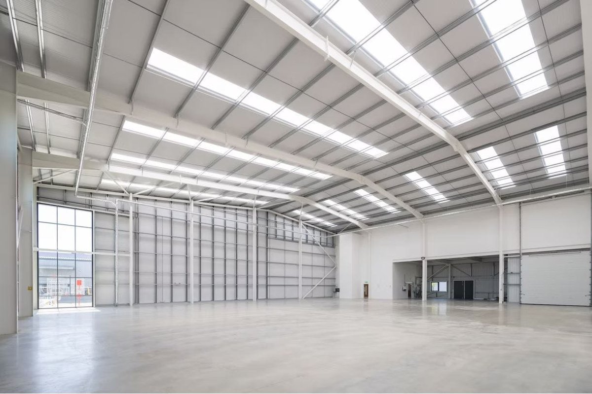 Industrial Unit in Dagenham - photo 4