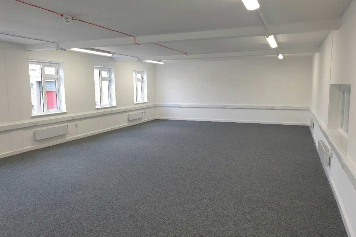 Industrial Unit in London - photo 4