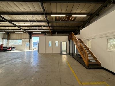 Industrial Unit in Peterborough - photo 4