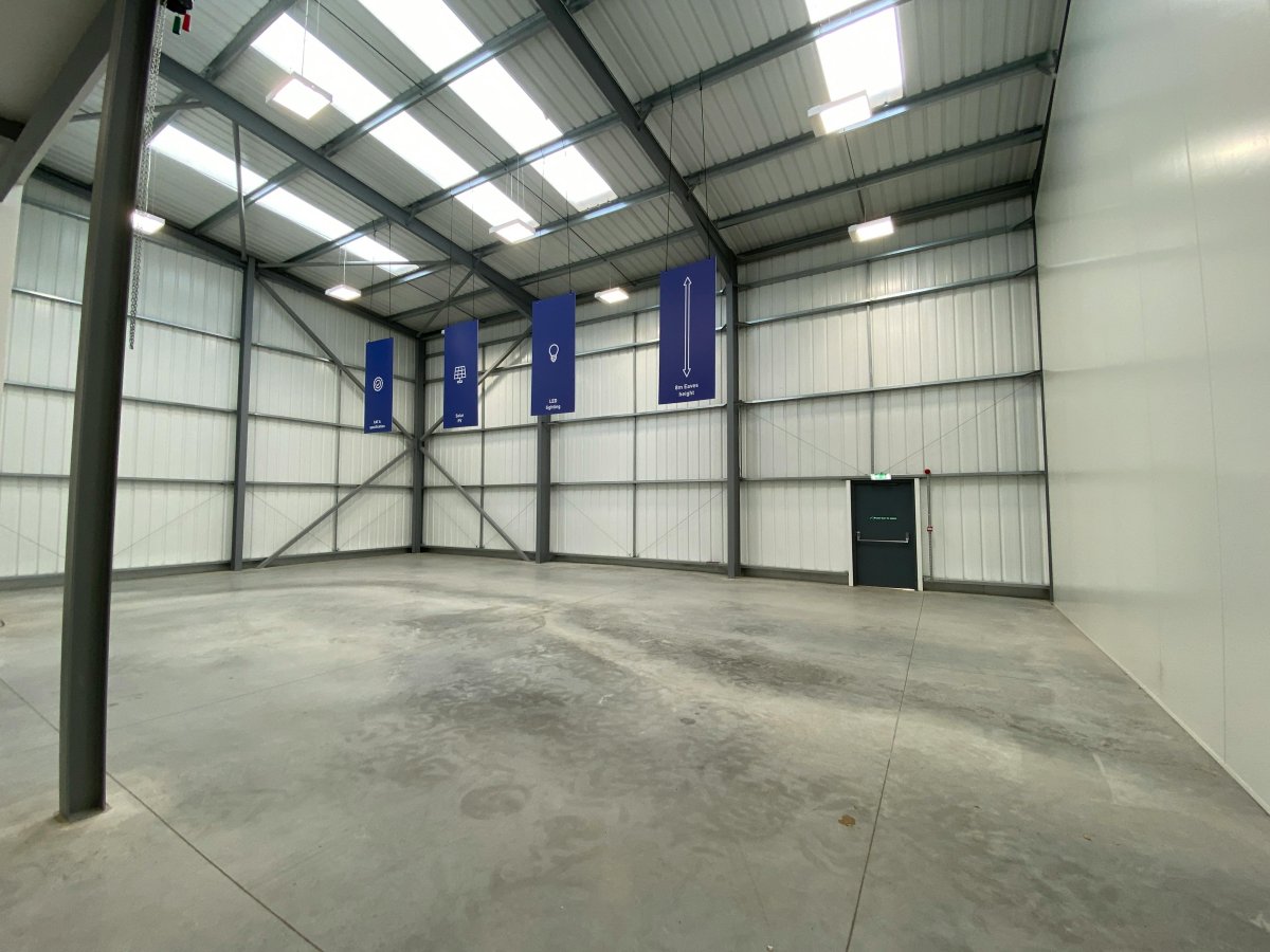 Industrial Unit in Dartford - photo 2