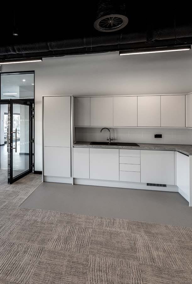 Industrial Unit in Croydon - photo 4