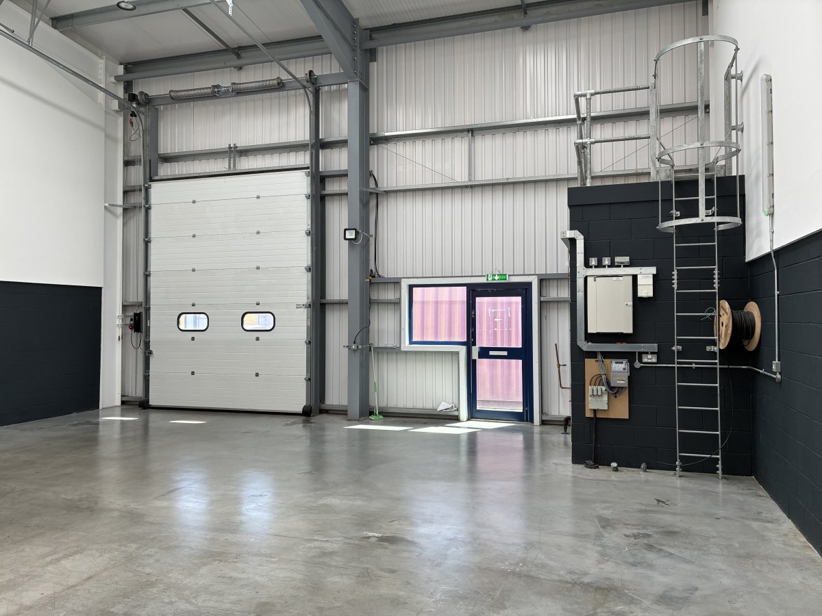 Industrial Unit in Belvedere - photo 4