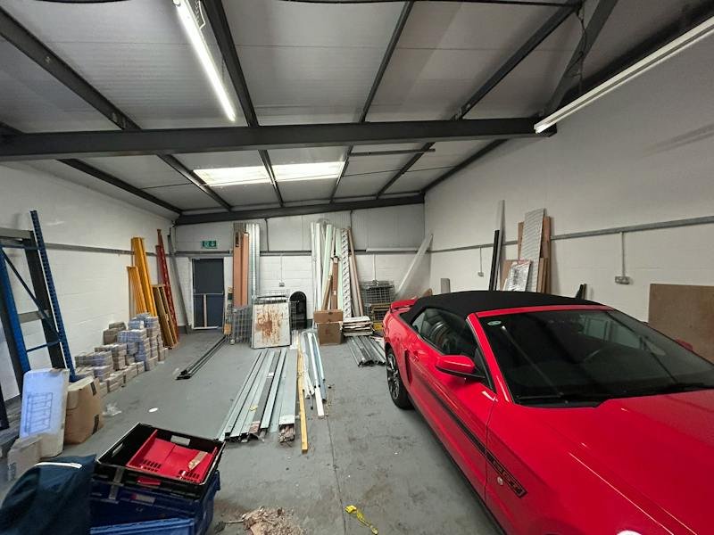 Industrial Unit in Bournemouth - photo 3