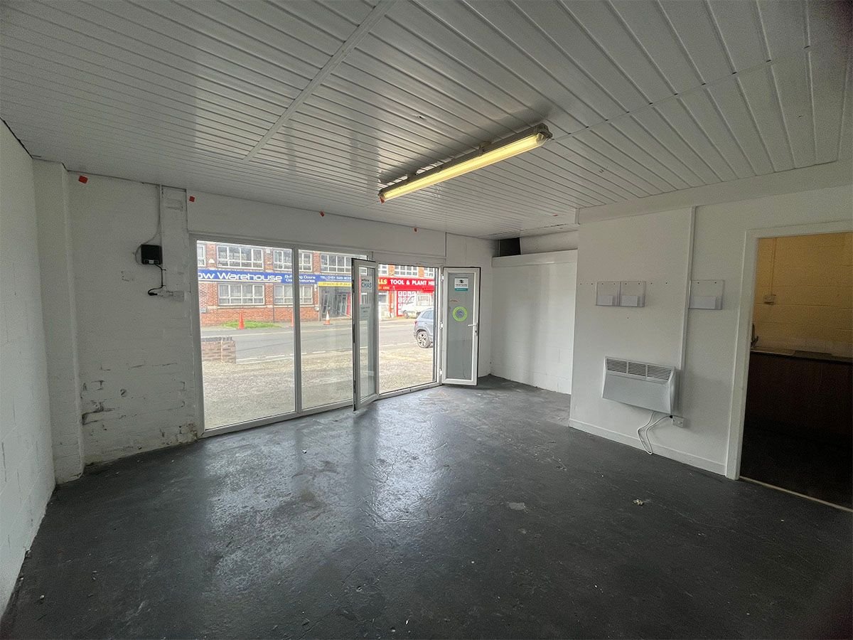 Industrial Unit in Liverpool - photo 4