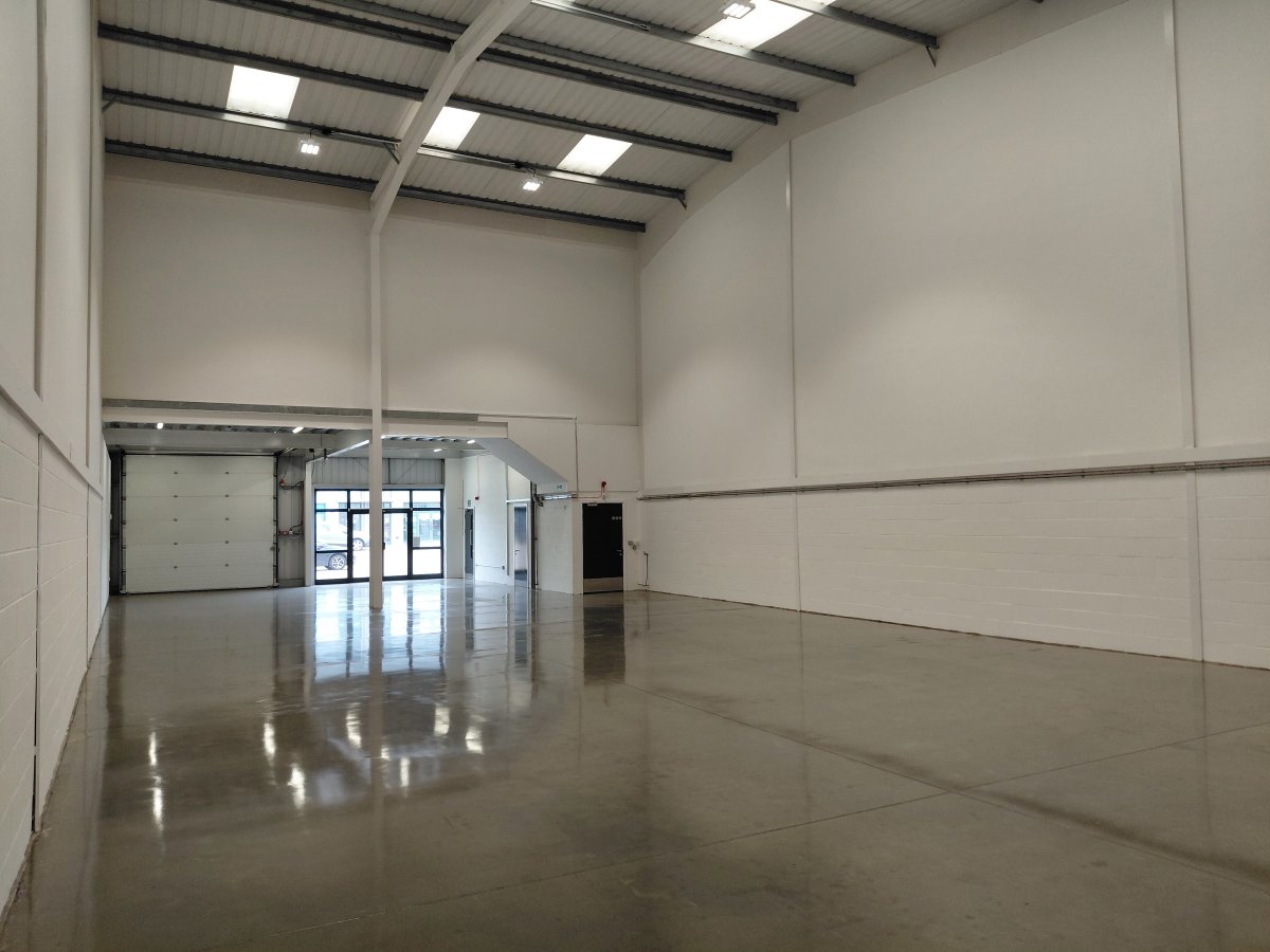 Industrial Unit in Croydon - photo 3