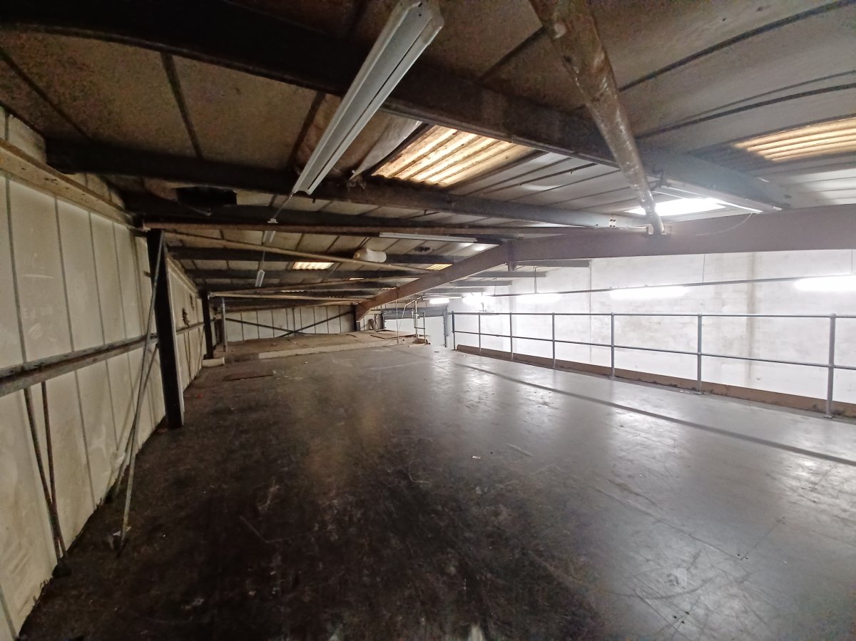 Industrial Unit in Roborough - photo 3