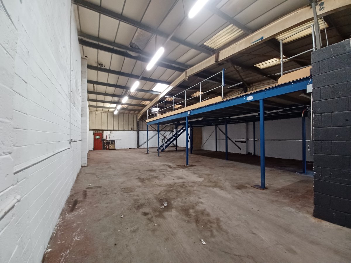 Industrial Unit in Roborough - photo 4