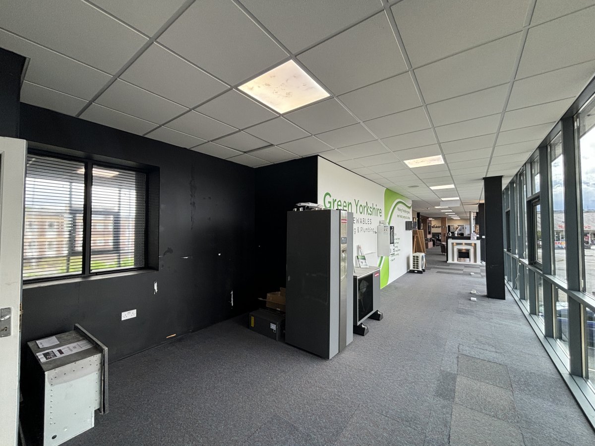 Industrial Unit in Brighouse - photo 3