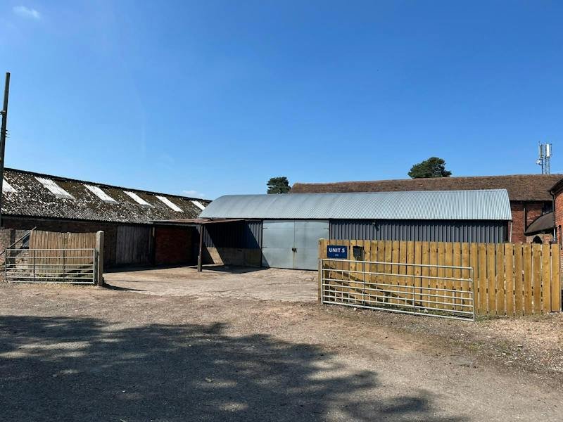 Industrial Unit in Tong - photo 2