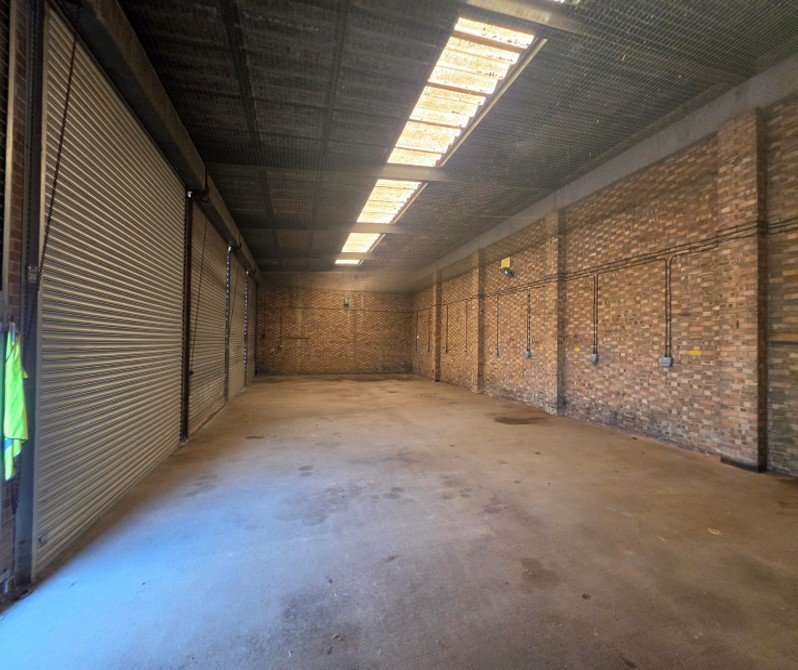 Industrial Unit in Greenford - photo 2