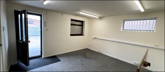 Industrial Unit in Quarry Hill Industrial Estate - photo 4