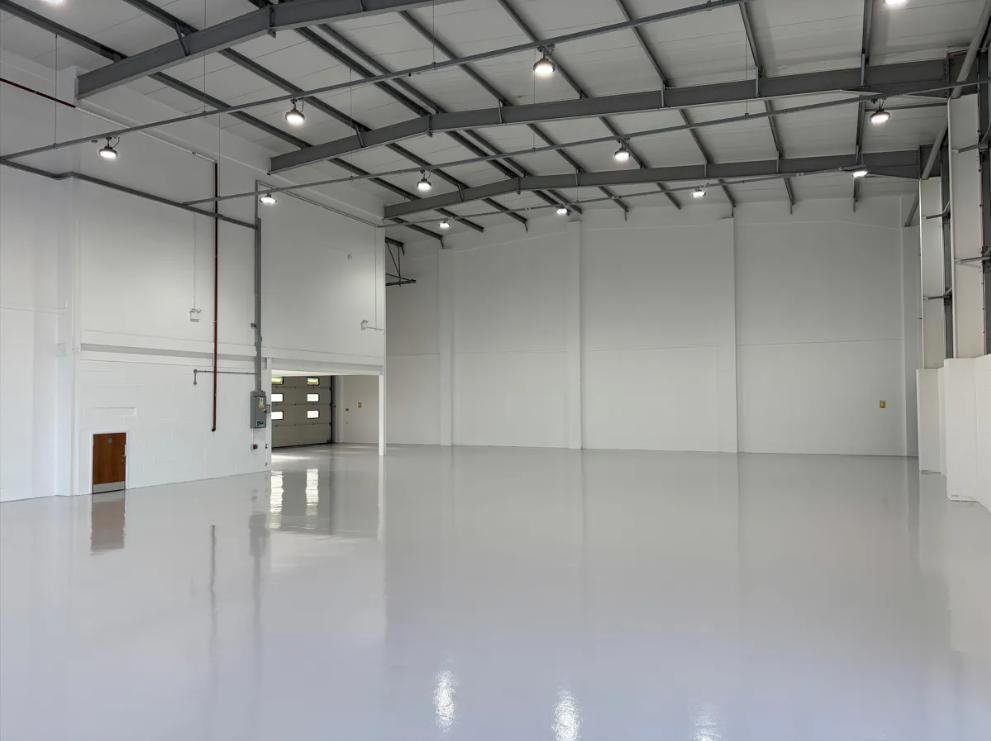 Industrial Unit in Croydon - photo 2