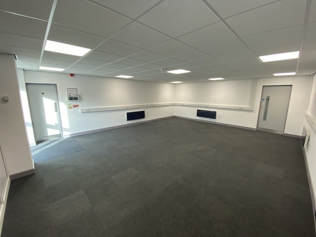 Industrial Unit in West Bromwich - photo 4