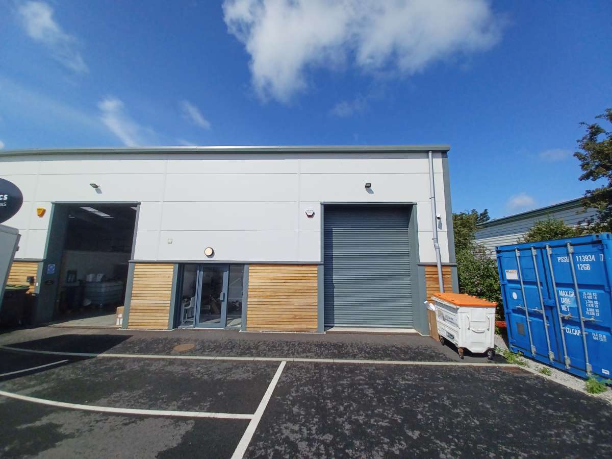 Industrial Unit to let Bodmin PL31 1EX,625sq ft Boxpod
