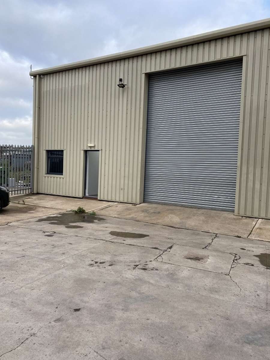 Industrial Unit to let Norton Canes, Cannock WS11 9UU,5370sq ft Boxpod