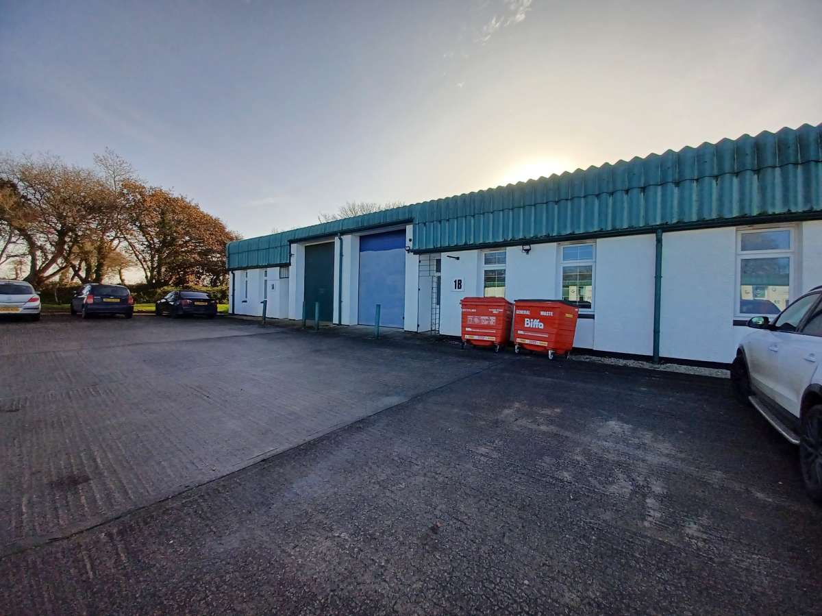 Industrial Unit to let Bodmin PL31 1EX,625sq ft Boxpod