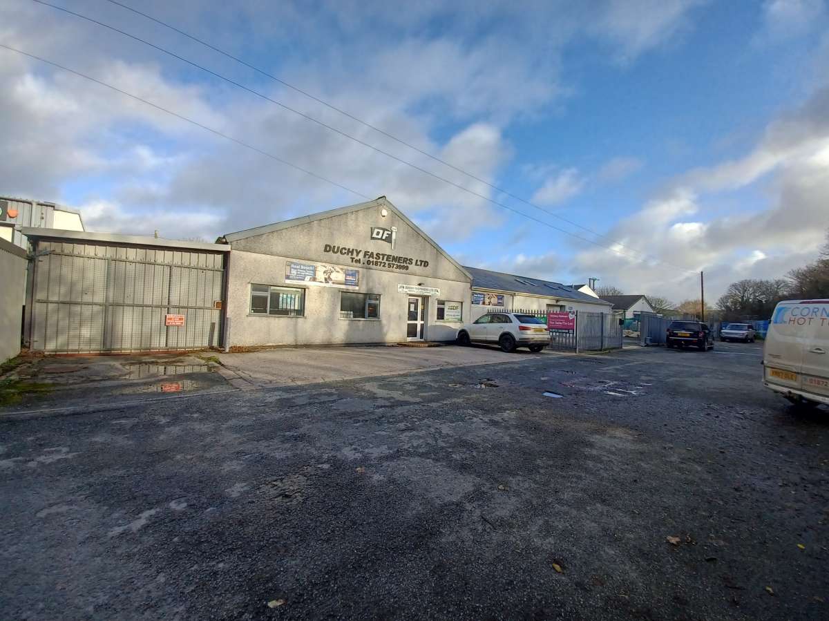 Industrial Unit to let Bodmin PL31 1EX,625sq ft Boxpod
