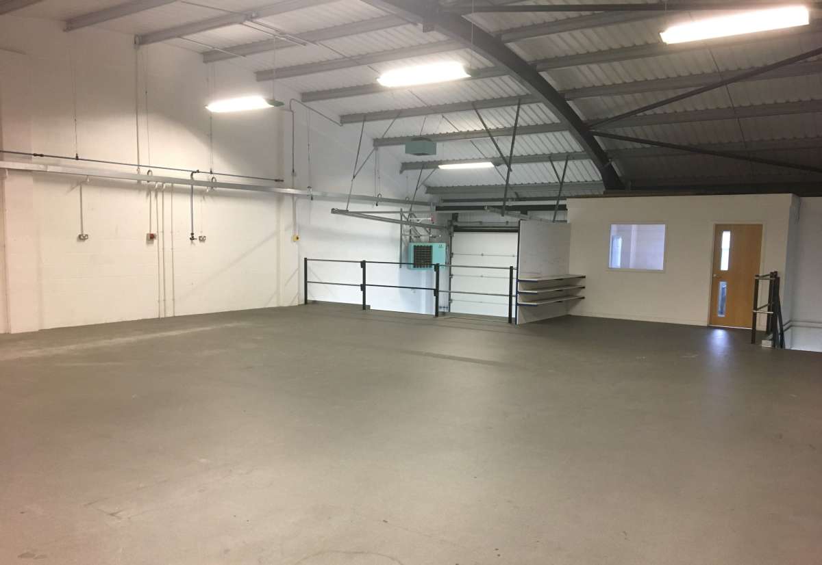 Industrial Unit in Plymouth - photo 3