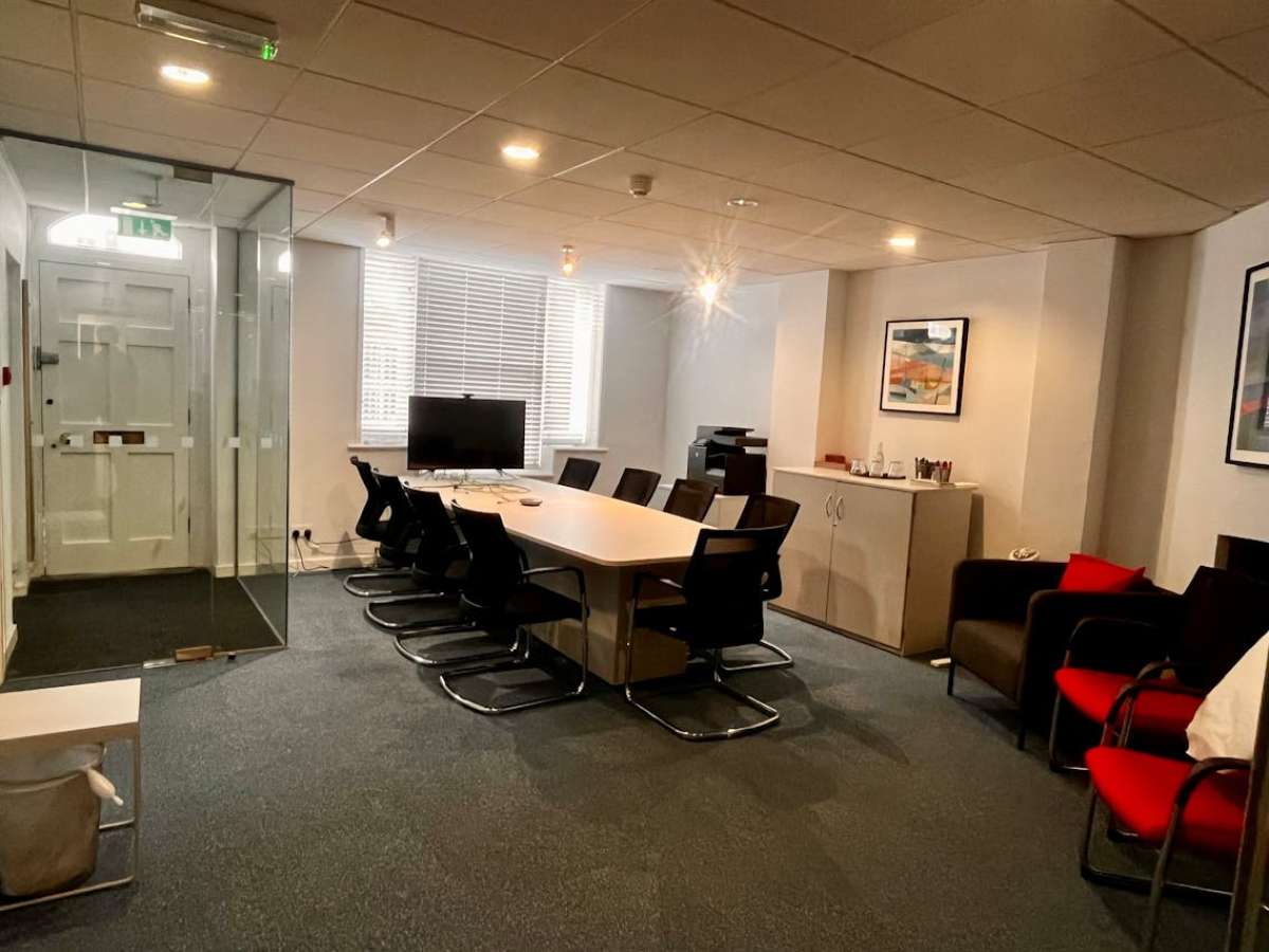 Investment in Romsey - photo 3