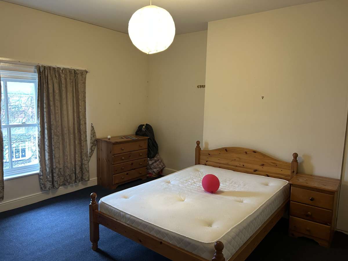 Investment in Leicester - photo 3