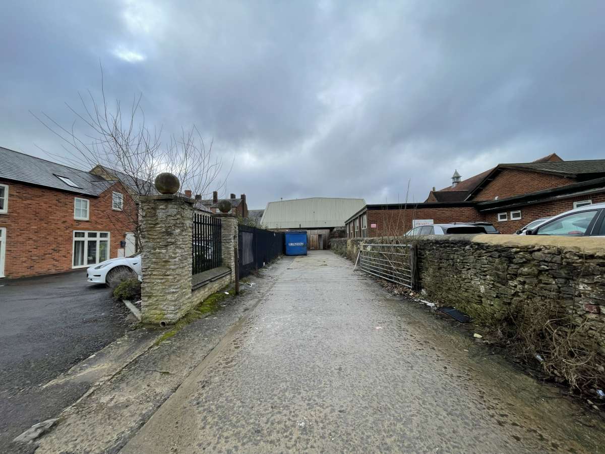 Investment in Bicester - photo 2